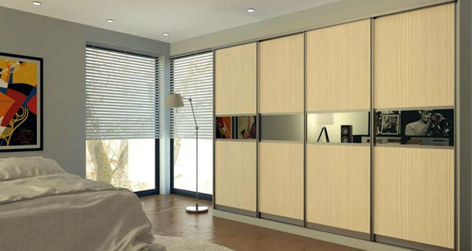 Contemporary sliding door wardrobe